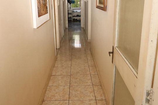 Corredor de casa à venda com 4 quartos, 254m² em Chácara das Pedras, Porto Alegre