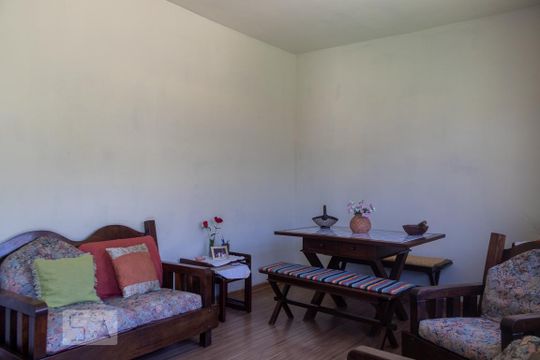 Sala de casa à venda com 3 quartos, 320m² em Taquara, Rio de Janeiro