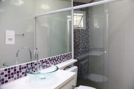 Banheiro Social de apartamento para alugar com 2 quartos, 57m² em Parque Taboao, Taboão da Serra