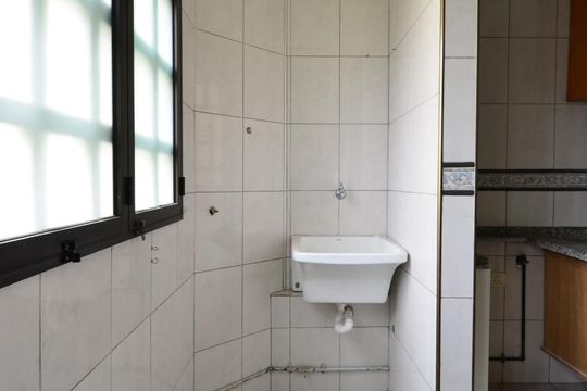 Serviço de apartamento para alugar com 2 quartos, 58m² em Vila Guarani (zona Sul), São Paulo