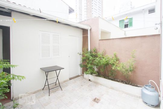 Quintal de casa à venda com 2 quartos, 90m² em Brooklin, São Paulo
