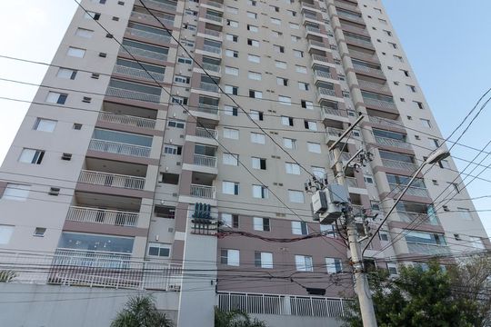 Fachada do prédio de apartamento para alugar com 2 quartos, 56m² em Vila Galvão, Guarulhos