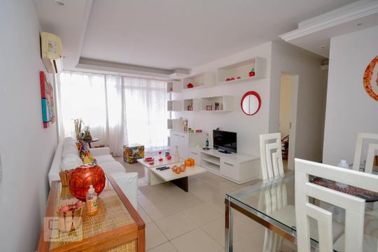 Apartamento para alugar com 2 quartos, 80m² em Catete, Rio de Janeiro
