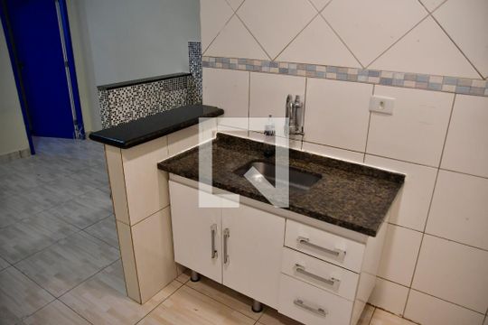 Cozinha de kitnet/studio para alugar com 1 quarto, 41m² em Santa Efigênia, São Paulo