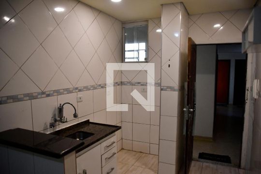 Cozinha de kitnet/studio para alugar com 1 quarto, 41m² em Santa Efigênia, São Paulo