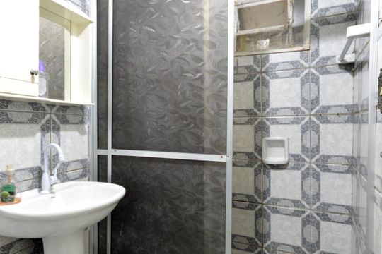 Banheiro de casa para alugar com 3 quartos, 75m² em Kobrasol, São José