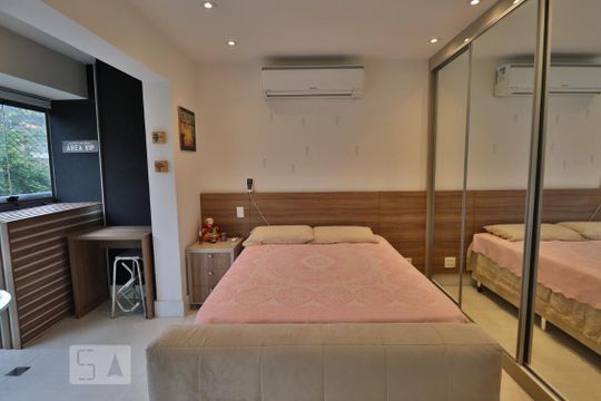 Quarto/Sala de apartamento à venda com 1 quarto, 49m² em Sumarezinho, São Paulo