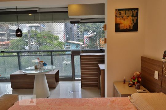 Quarto/Sala de apartamento à venda com 1 quarto, 49m² em Sumarezinho, São Paulo