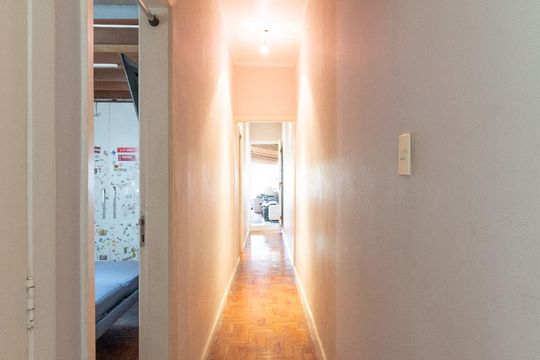 Corredor de casa de condomínio à venda com 3 quartos, 254m² em Pinheiros, São Paulo