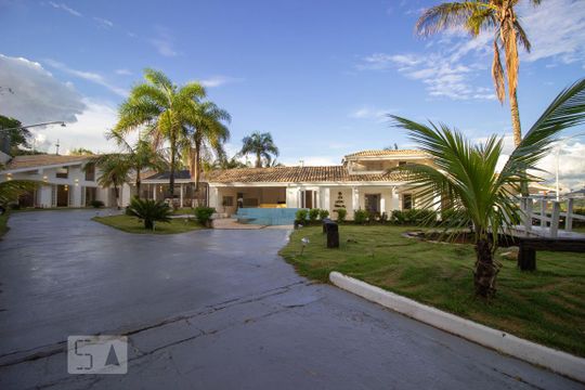 Jardim de casa à venda com 8 quartos, 1140m² em Vivenda, Jundiaí