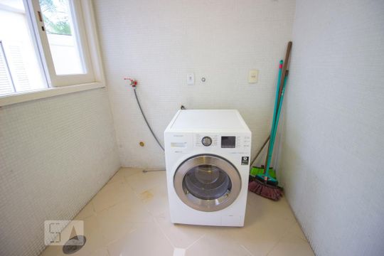 Área de Serviço de casa à venda com 8 quartos, 1140m² em Vivenda, Jundiaí
