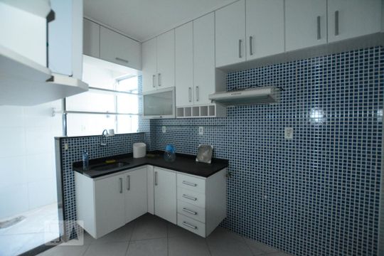 Cozinha de apartamento à venda com 2 quartos, 60m² em Irajá, Rio de Janeiro