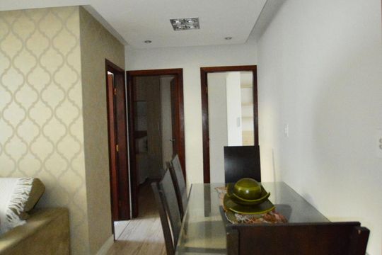 Sala de apartamento à venda com 2 quartos, 60m² em Irajá, Rio de Janeiro