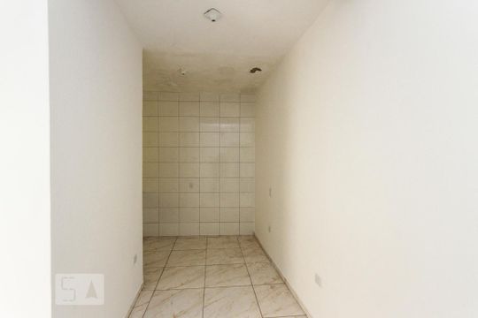 Sala de casa para alugar com 1 quarto, 32m² em Vila Ester, São Paulo