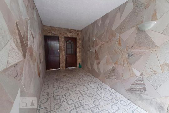 Garagem de casa à venda com 3 quartos, 180m² em Vila Santa Virginia, São Paulo