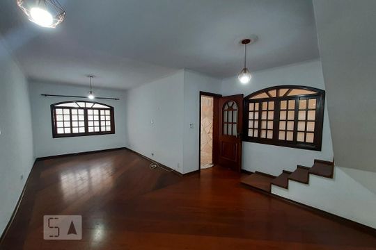 Casa à venda com 3 quartos, 180m² em Vila Santa Virginia, São Paulo