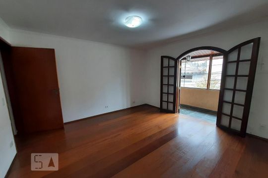 Suite de casa à venda com 3 quartos, 180m² em Vila Santa Virginia, São Paulo