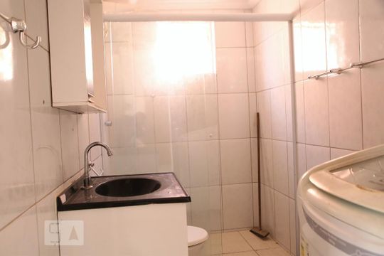 Banheiro de apartamento para alugar com 3 quartos, 92m² em Aviação, Praia Grande