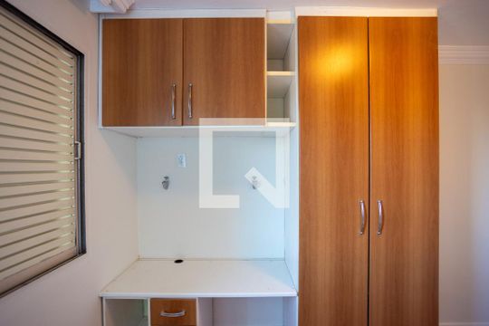 Quarto 1 de apartamento para alugar com 2 quartos, 64m² em Vila Olímpia, São Paulo