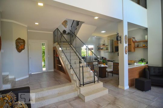 Casa 1 - Sala de casa para alugar com 6 quartos, 630m² em Igara, Canoas