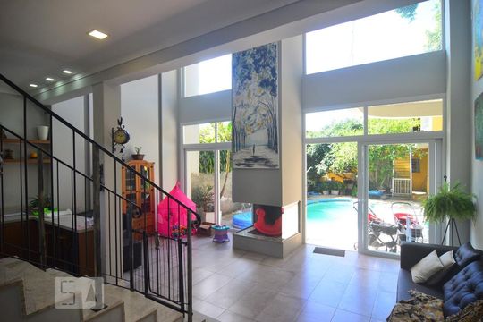 Casa 1 - Sala de casa para alugar com 6 quartos, 630m² em Igara, Canoas
