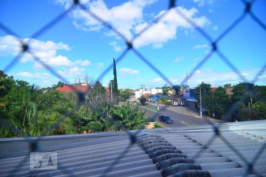Casa 1 - Vista Quarto 1 de casa para alugar com 6 quartos, 630m² em Igara, Canoas