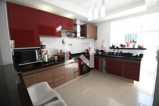 Cozinha de apartamento à venda com 2 quartos, 75m² em Jardim Chapadão, Campinas