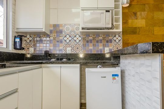 Cozinha de kitnet/studio para alugar com 1 quarto, 30m² em Caiçaras, Belo Horizonte