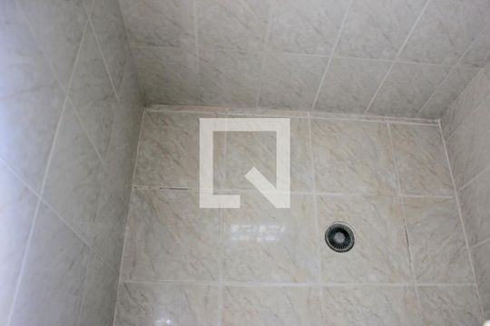 Banheiro social de casa à venda com 3 quartos, 123m² em Vila Rosalia, Guarulhos