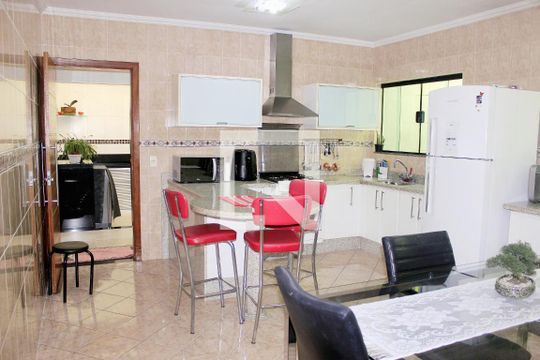 Cozinha de casa à venda com 3 quartos, 123m² em Vila Rosalia, Guarulhos