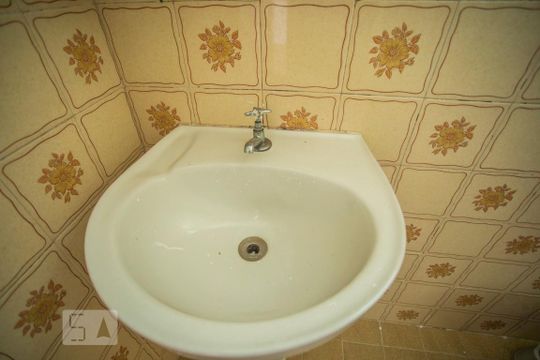 Banheiro - Torneira de apartamento para alugar com 1 quarto, 45m² em Vila Guarani, São Paulo
