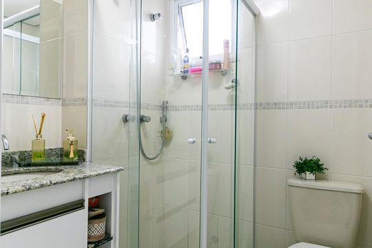 Banheiro da Suíte de apartamento à venda com 3 quartos, 80m² em Chácara Seis de Outubro, São Paulo