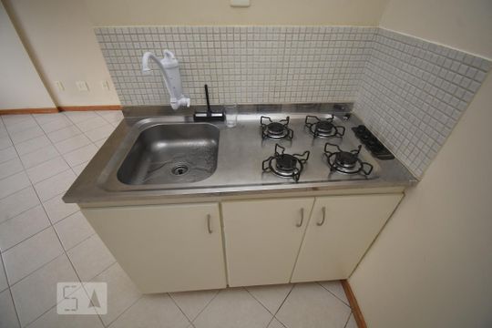 Cozinha de apartamento para alugar com 1 quarto, 30m² em Sul (águas Claras), Brasília
