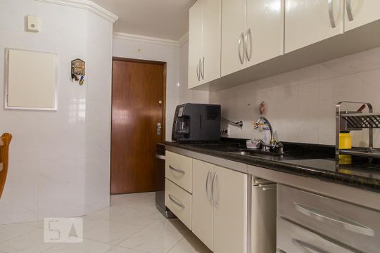 Cozinha de apartamento à venda com 3 quartos, 200m² em Jardim Oriental, São Paulo