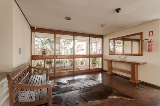 Hall de Entrada de apartamento à venda com 2 quartos, 88m² em Jardim do Salso, Porto Alegre