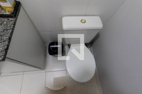 Lavabo de apartamento à venda com 2 quartos, 75m² em Novo Mundo, Curitiba