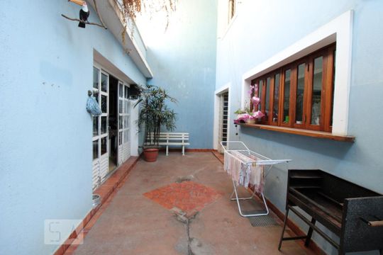 Quintal de casa à venda com 3 quartos, 210m² em Vila Romana, São Paulo
