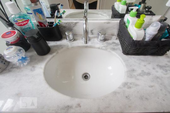 Detalhe Banheiro de kitnet/studio à venda com 1 quarto, 35m² em Jardim Novo Santo Amaro, São Paulo