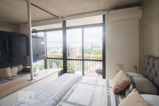 Quarto de kitnet/studio à venda com 1 quarto, 35m² em Jardim Novo Santo Amaro, São Paulo