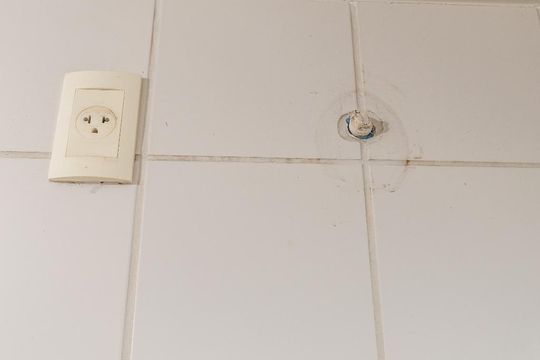 Detalhe - Banheiro Social de apartamento para alugar com 2 quartos, 58m² em Residencial Eldorado, Goiânia
