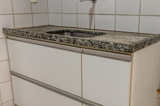 Cozinha - Armários de apartamento para alugar com 2 quartos, 58m² em Residencial Eldorado, Goiânia