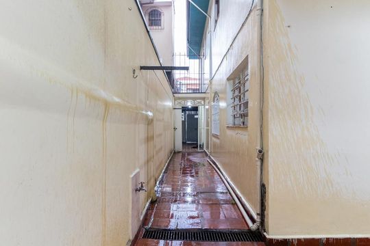 Quintal - Corredor de casa à venda com 4 quartos, 150m² em Jardim Ernestina, São Paulo