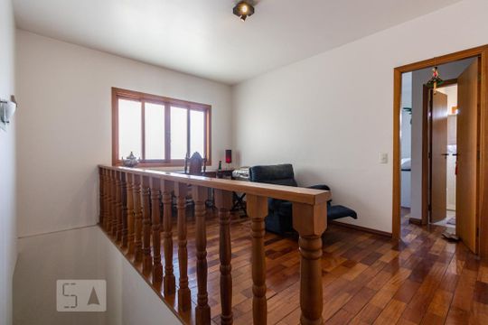 Sala de TV de casa à venda com 4 quartos, 250m² em Lar São Paulo, São Paulo