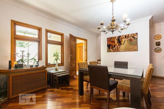 Sala de casa à venda com 4 quartos, 250m² em Lar São Paulo, São Paulo