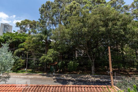 Vista da Sacada da Suíte 2 de casa à venda com 4 quartos, 250m² em Lar São Paulo, São Paulo