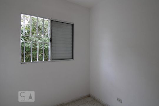 Quarto 1 de apartamento para alugar com 2 quartos, 52m² em Jardim Iracema, São Paulo
