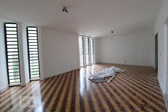 Casa para alugar com 4 quartos, 280m² em Nova Campinas, Campinas