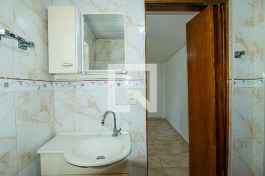 Banheiro da Suíte de casa para alugar com 2 quartos, 135m² em Lapa, São Paulo
