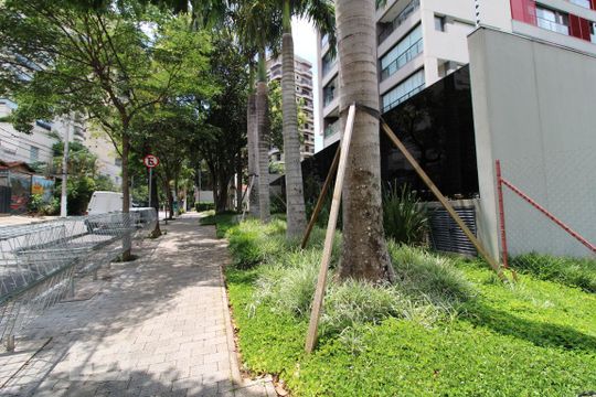 Fachada de kitnet/studio à venda com 1 quarto, 38m² em Campo Belo, São Paulo