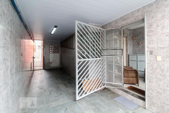 Garagem coberta de casa à venda com 3 quartos, 200m² em Ipiranga, São Paulo